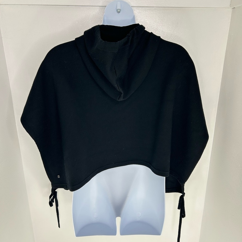 Lululemon Womens All In A Day Hooded Poncho One Size Black 100% Merino Wool Cozy - Picture 6 of 12